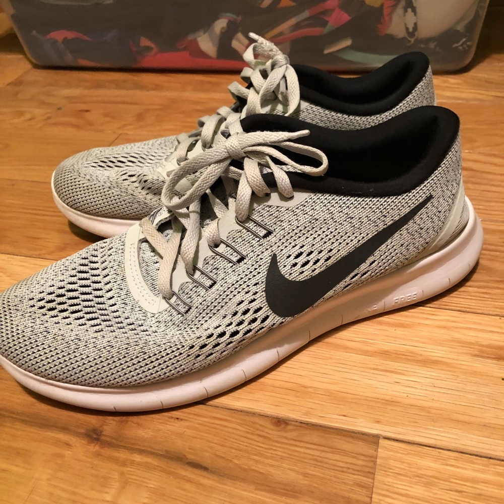Woman’s Nike shoes